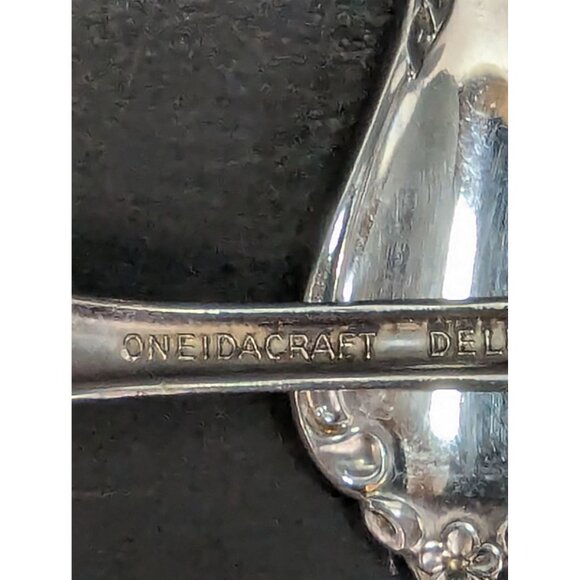 Oneidacraft Deluxe Chateau Stainless 6.75" Soup Spoons Replacement 4 Pieces - Picture 7 of 8